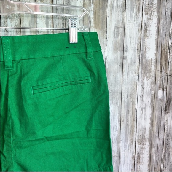 J. Crew Green 5” Chino Shorts - Picture 4 of 7